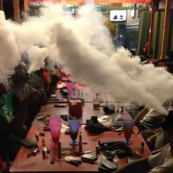 Vape in Bars: A Cultural Shift, Controversies, and What You Need to Know 1 Vape in Bars: A Cultural Shift, Controversies, and What You Need to Know vape-site.com