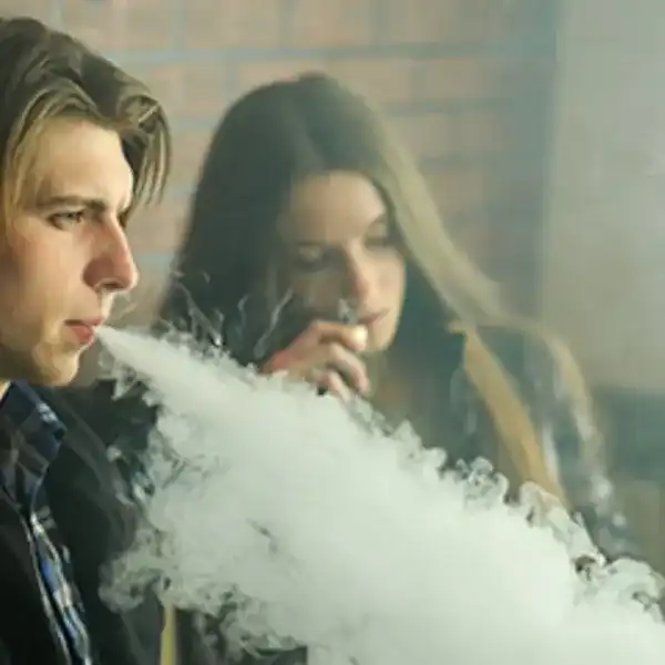 Heavy e-smokers: in highly dependent ,Understand the folds and balance of life 1 Heavy e-smokers: in highly dependent ,Understand the folds and balance of life vape-site.com